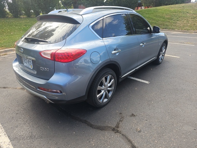 2017 Infiniti QX50 Base photo 4