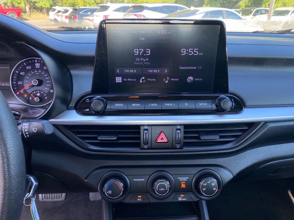2023 Kia Forte LXS photo 11