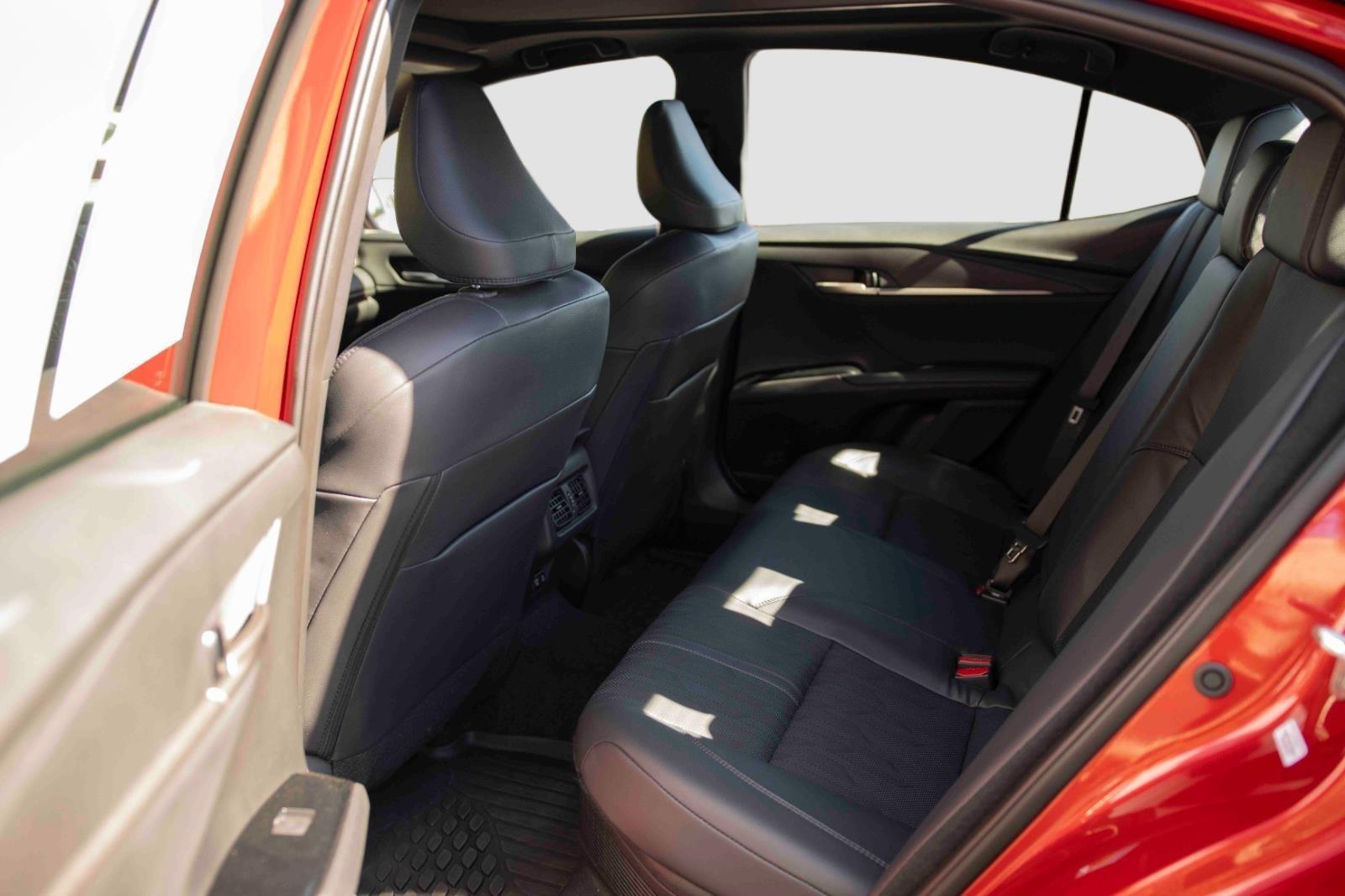 2025 Toyota Camry LE photo 13