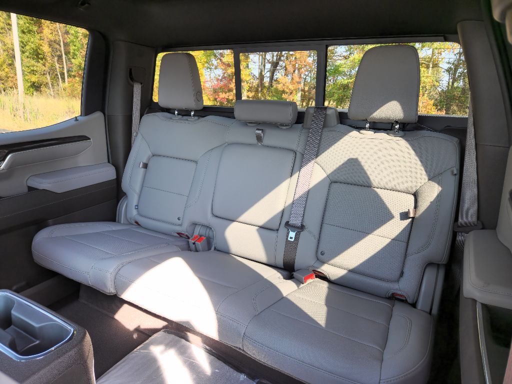 2025 Chevrolet Silverado 1500 LTZ photo 24