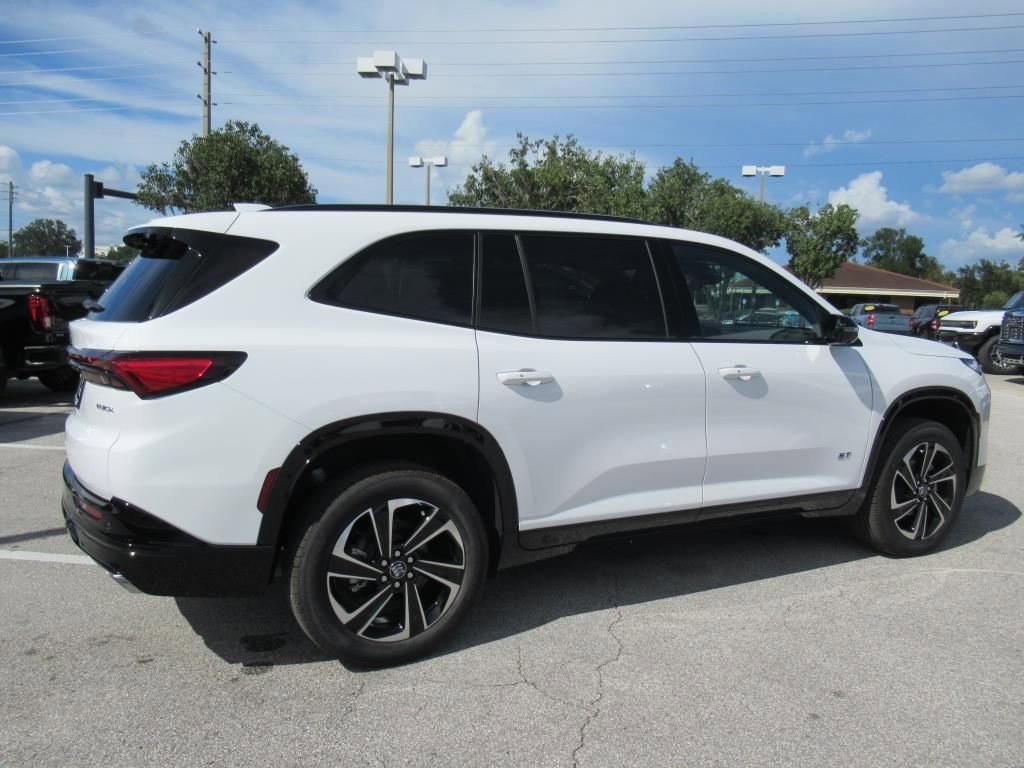 2026 Buick Enclave Sport Touring photo 6