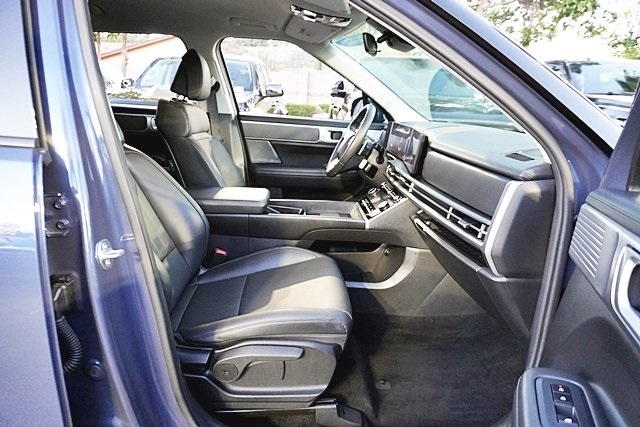 Used 2025 Blue Hyundai SEL image 10