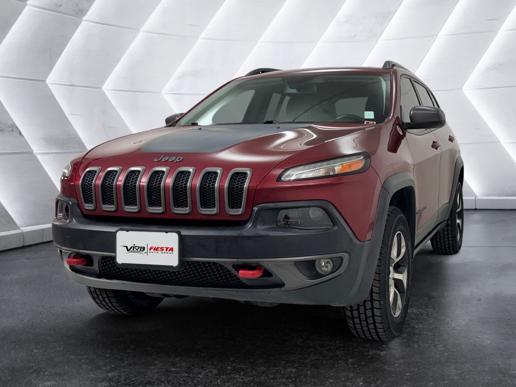 2017 Jeep Cherokee Trailhawk photo 2