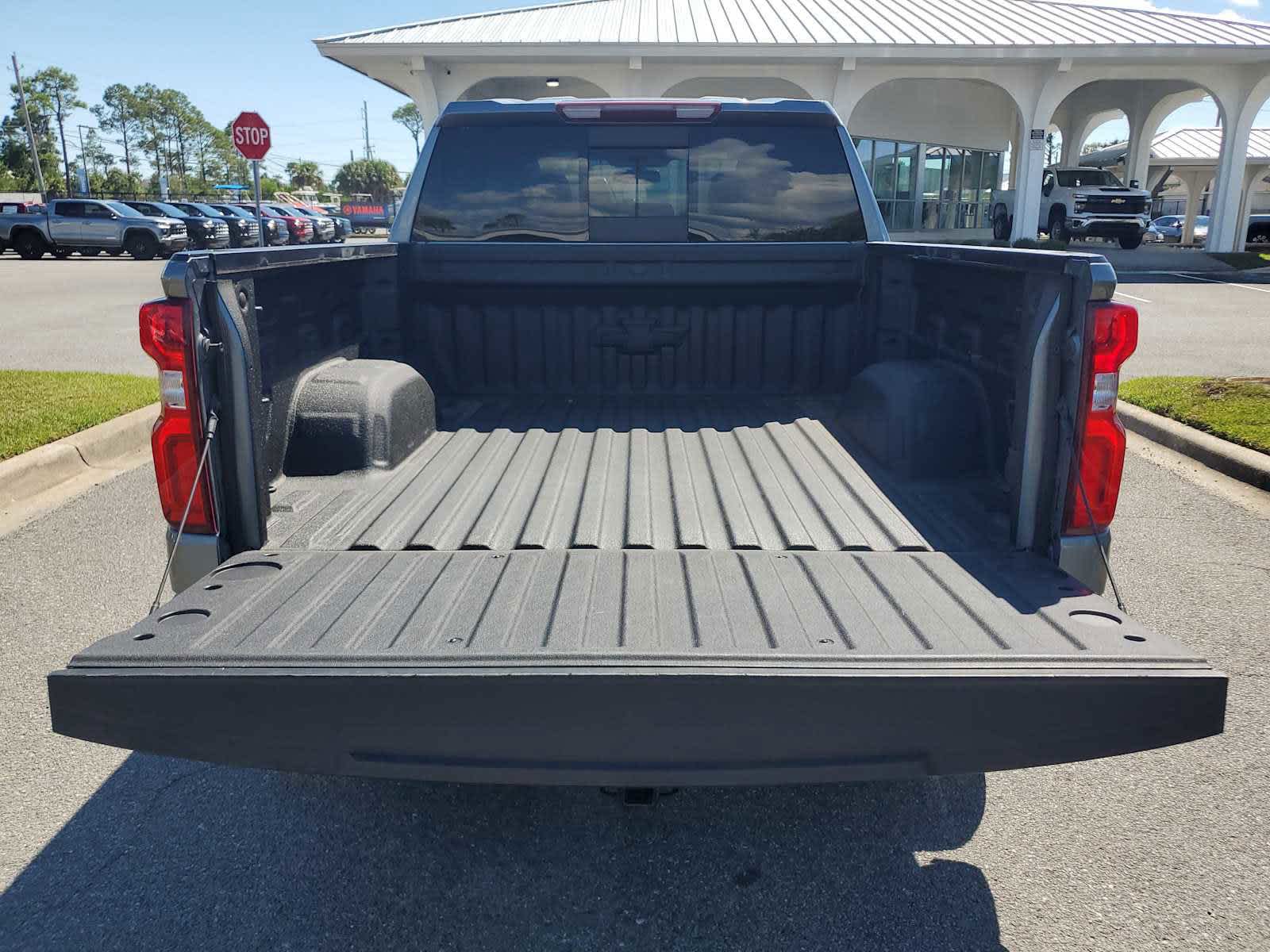 2021 Chevrolet Silverado 1500 LTZ photo 9