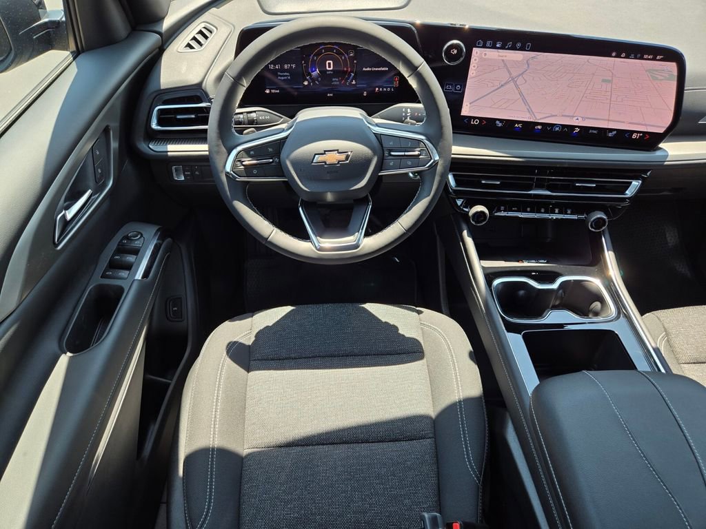 2026 Chevrolet Traverse photo 9