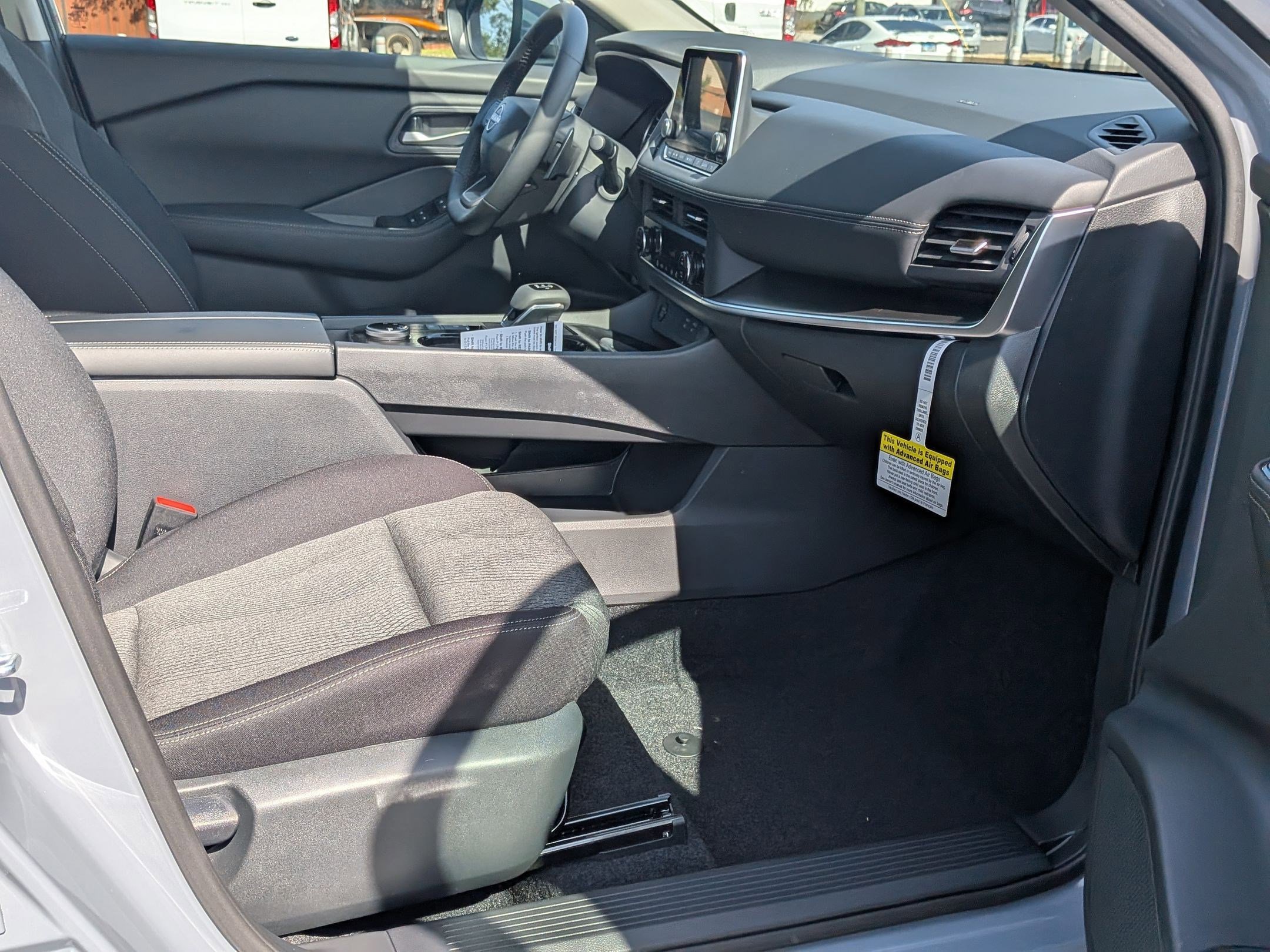2026 Nissan Rogue SV photo 21