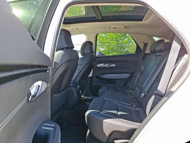 2022 Genesis GV70 2.5T Advanced photo 7