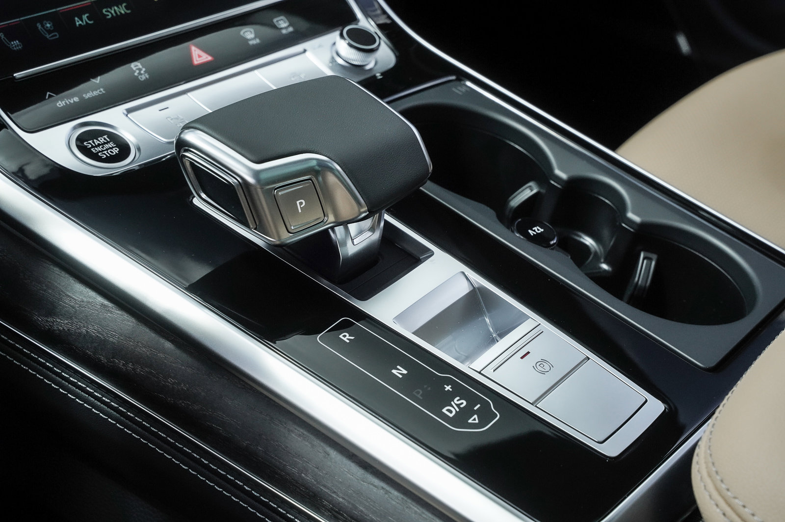 2025 Audi Q7 Premium Plus photo 12