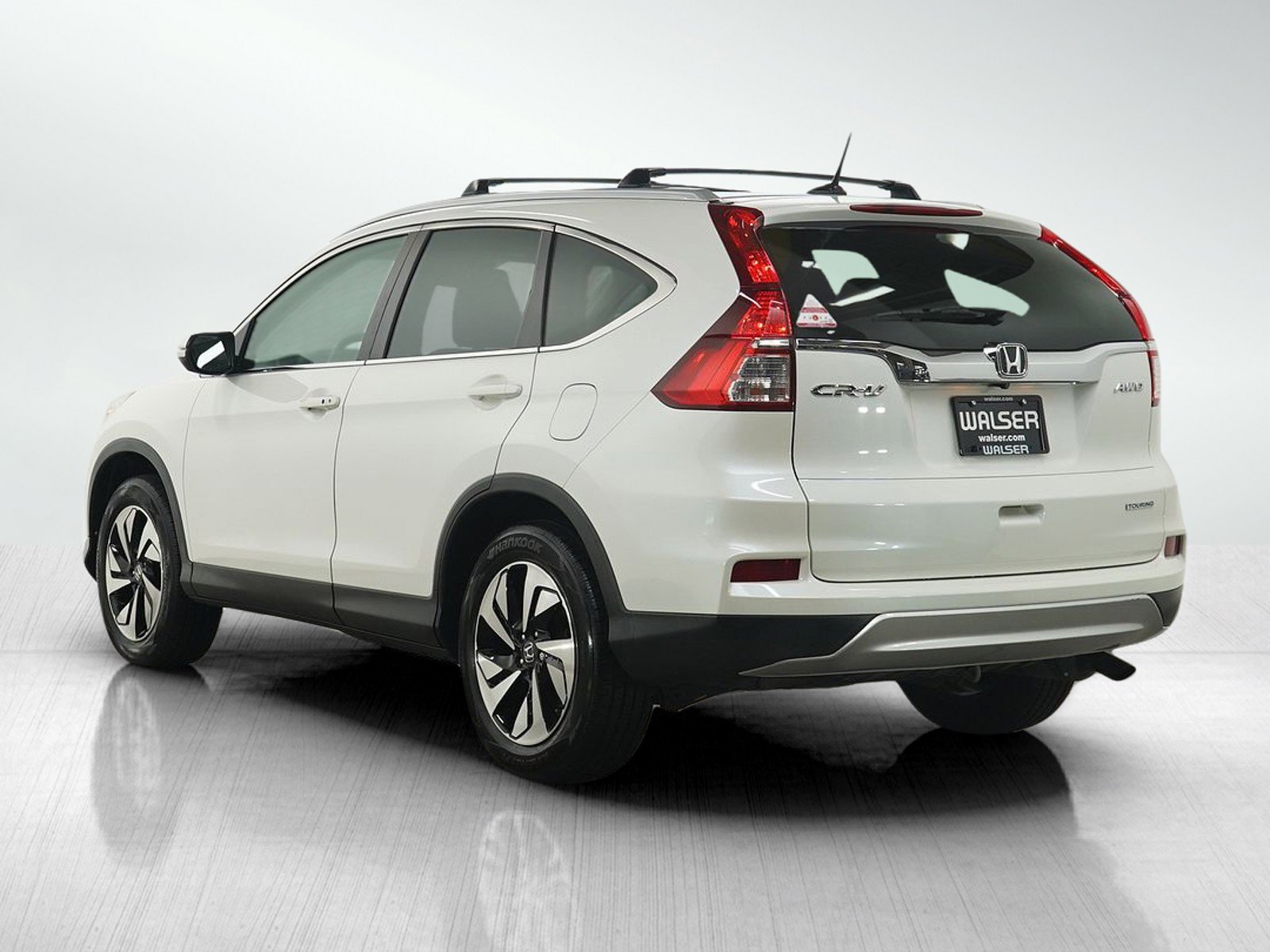 2016 Honda CR-V Touring photo 3