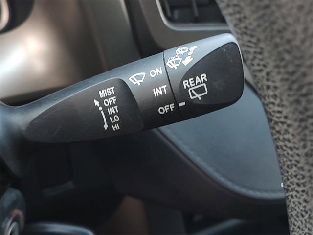 2014 Toyota RAV4 LE photo 20