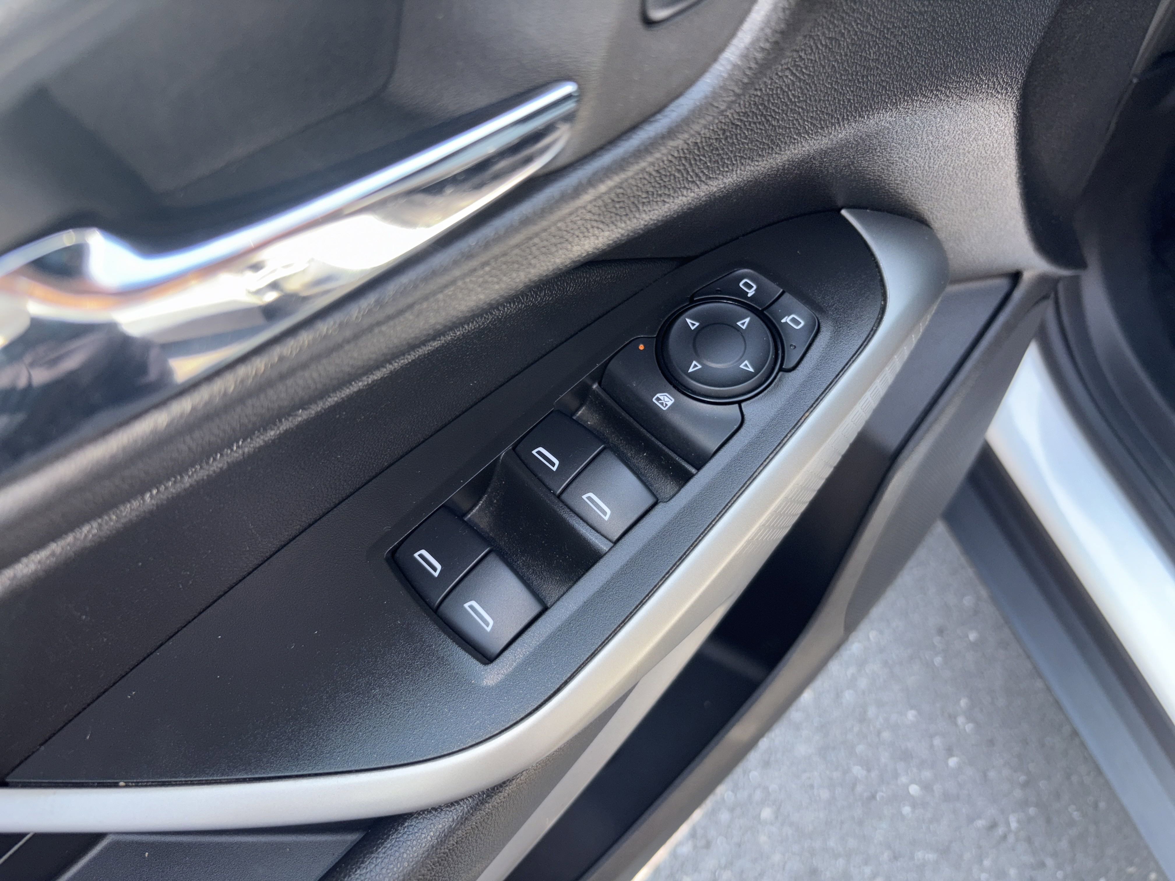 2024 Chevrolet Trax photo 5