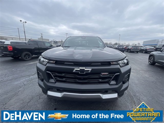 2024 Chevrolet Colorado Trail Boss photo 3