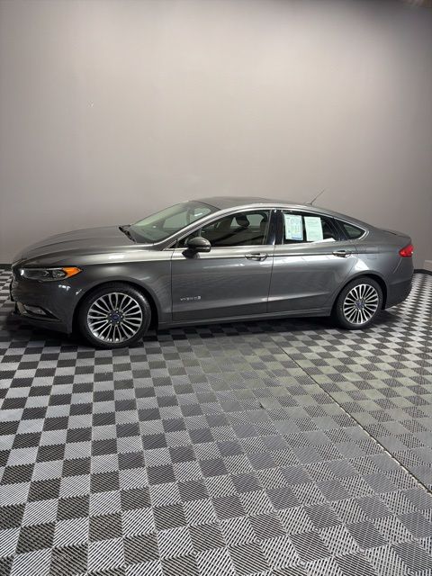 2018 Ford Fusion Hybrid Titanium photo 4