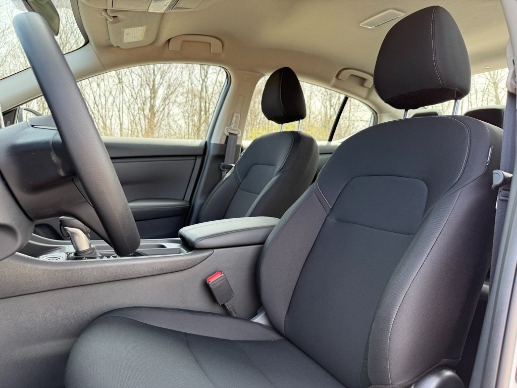 2025 Nissan Sentra S photo 21