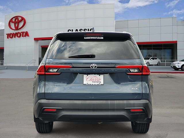 2024 Toyota Grand Highlander XLE photo 4