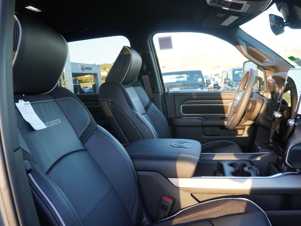 New 2026 Ceramic Gray Clear-Coat Exterior Paint RAM Laramie image 19