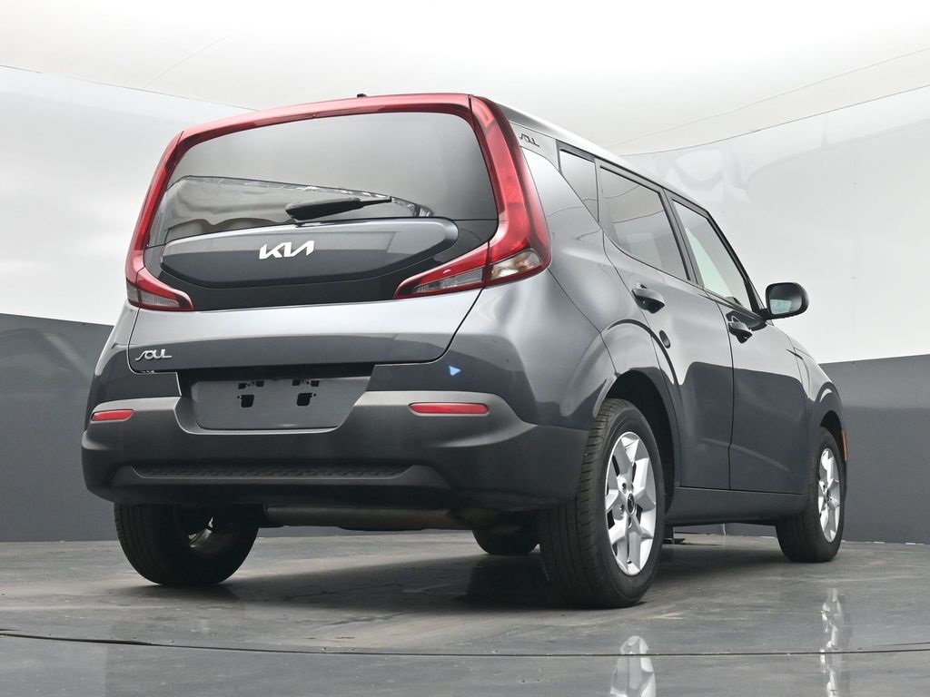 2022 Kia Soul LX photo 33