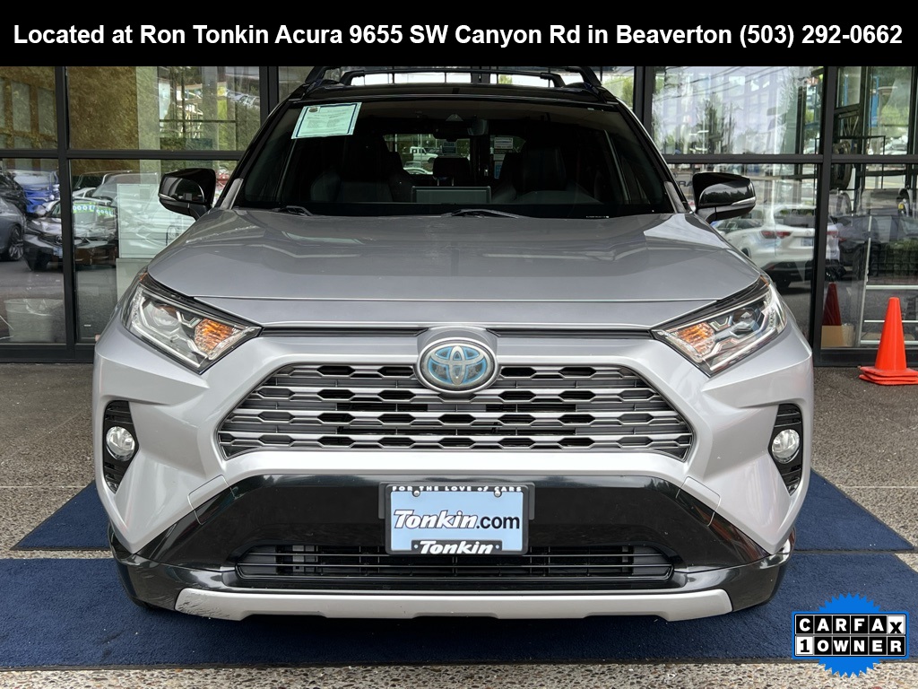 2019 Toyota RAV4 Hybrid XSE photo 3