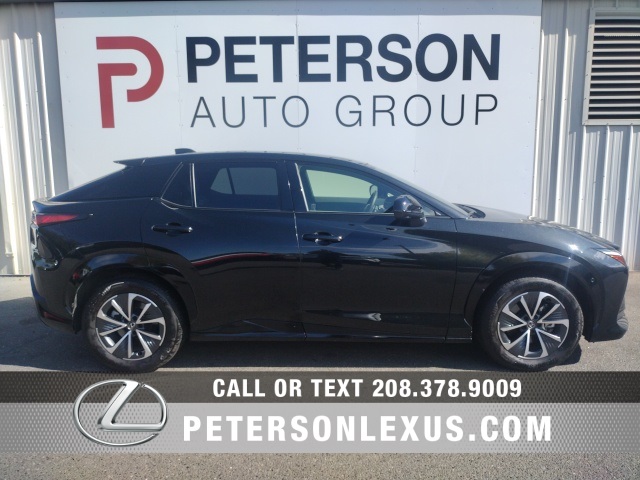 2023 Lexus RZ 450e Premium photo 3