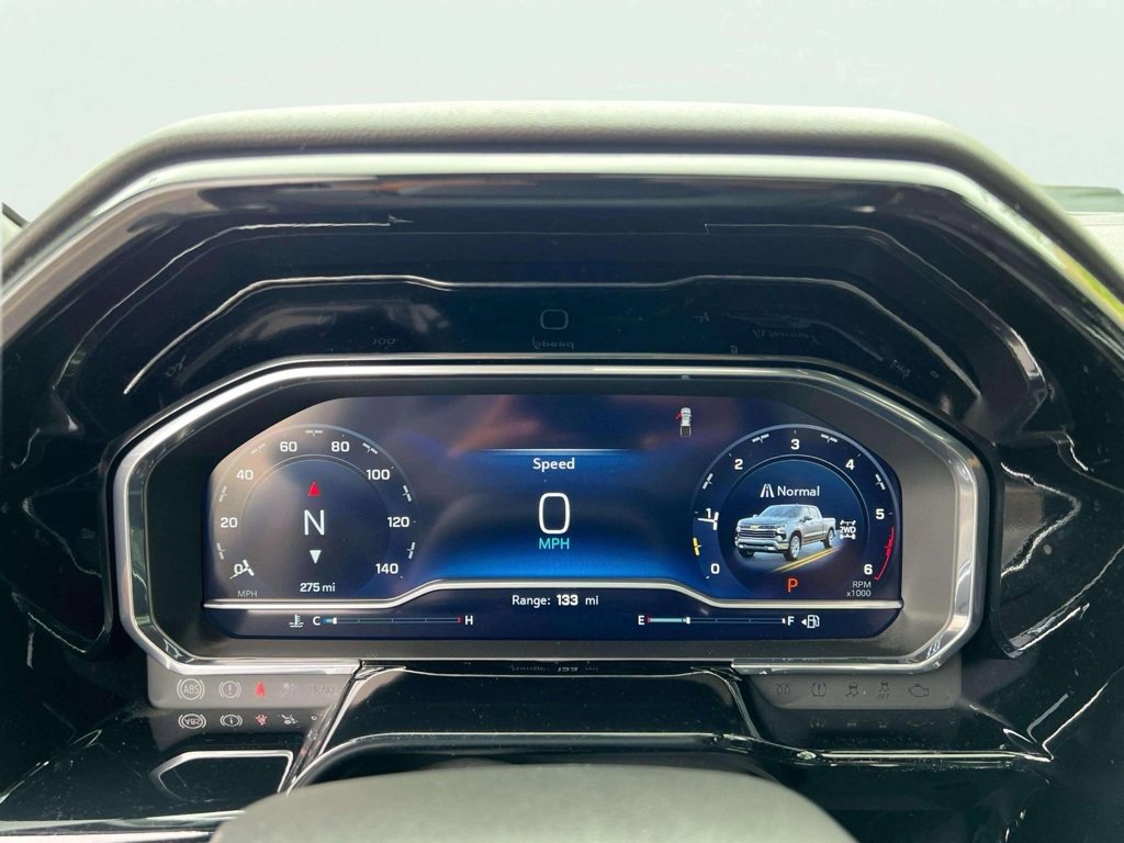 2024 Chevrolet Silverado 1500 RST photo 13