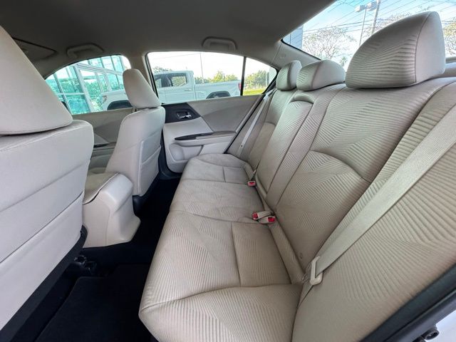 2015 Honda Accord LX photo 17