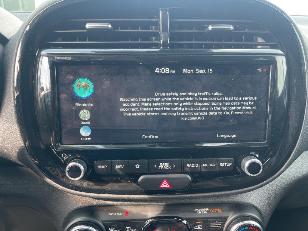 2022 Kia Soul GT-Line photo 6