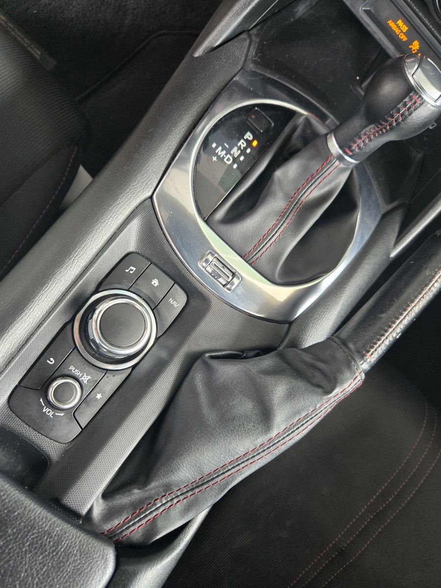 2016 Mazda MX-5 Miata Miata photo 15