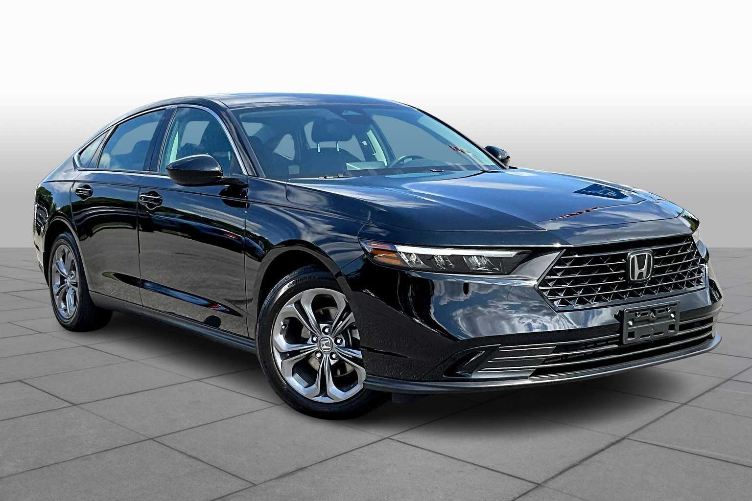 Used 2024 Honda Accord EX with VIN 1HGCY1F37RA018260 for sale in Kansas City