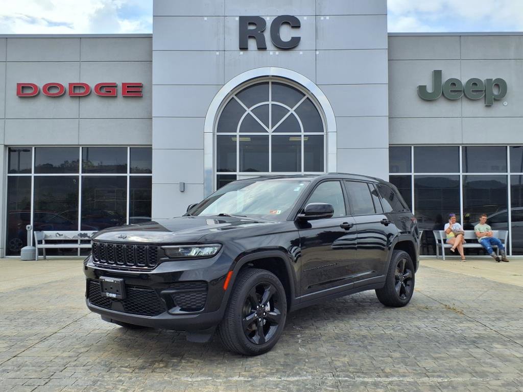 2023 Jeep Grand Cherokee Altitude
