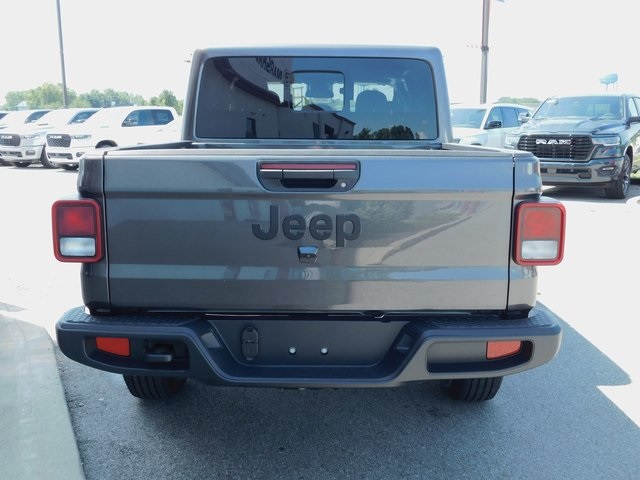 2025 Jeep Gladiator Sport S photo 4