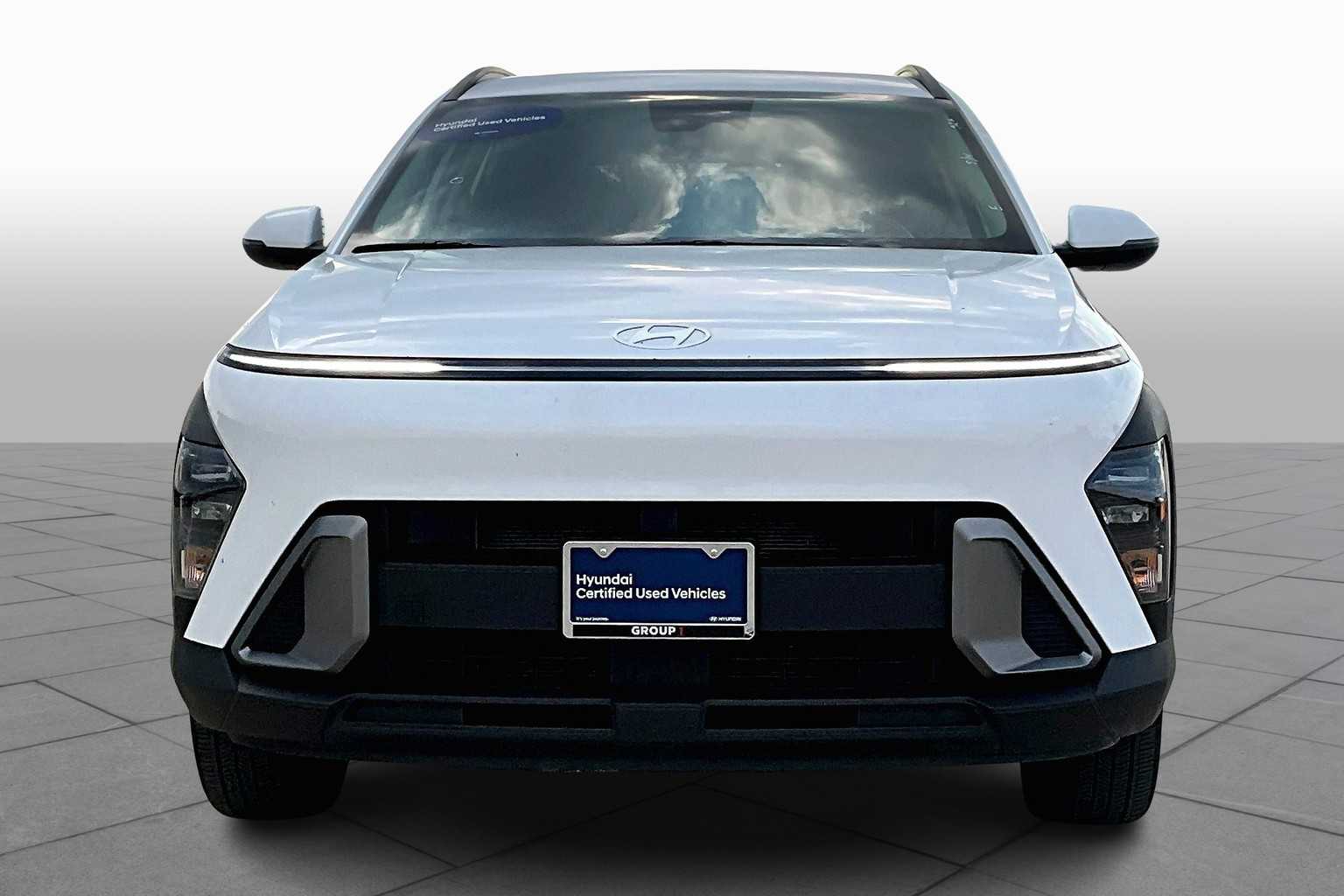 2024 Hyundai Kona SEL photo 3