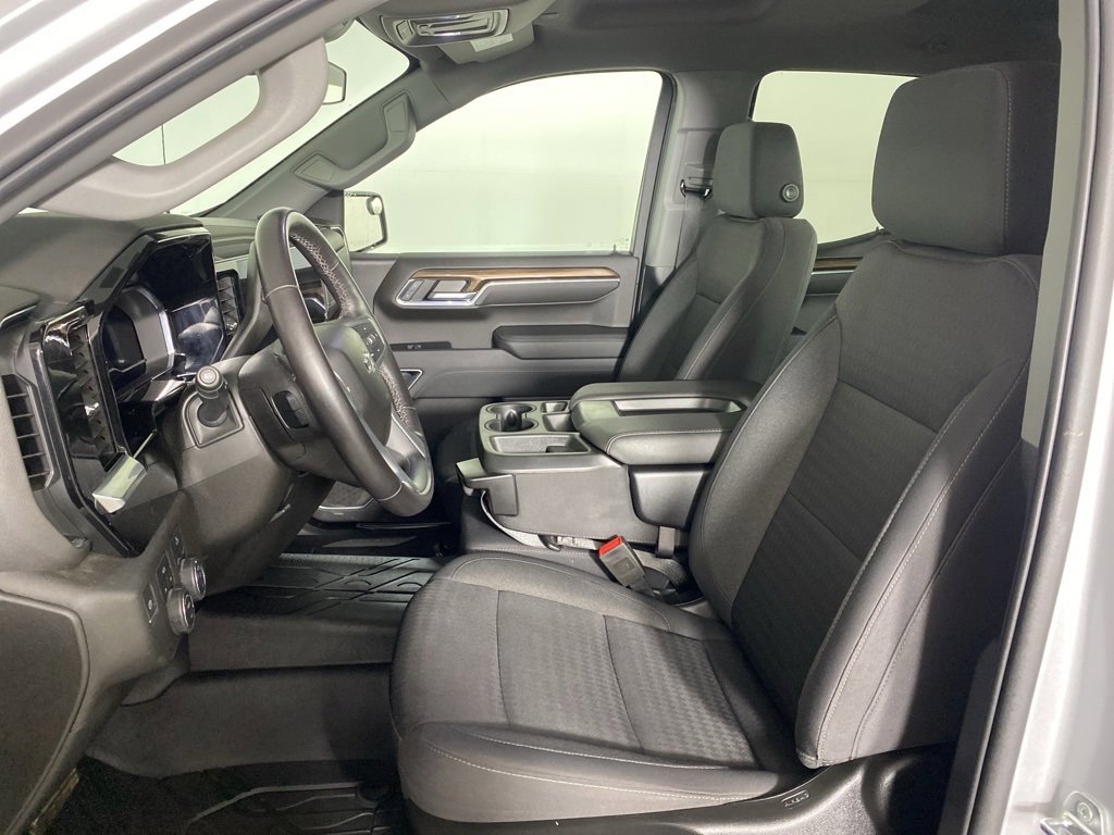 2022 Chevrolet Silverado 1500 RST photo 9