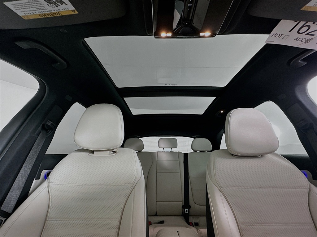 2026 Mercedes Benz GLC 300 4MATIC photo 18
