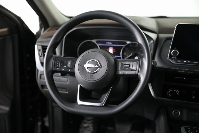 2023 Nissan Rogue S photo 3