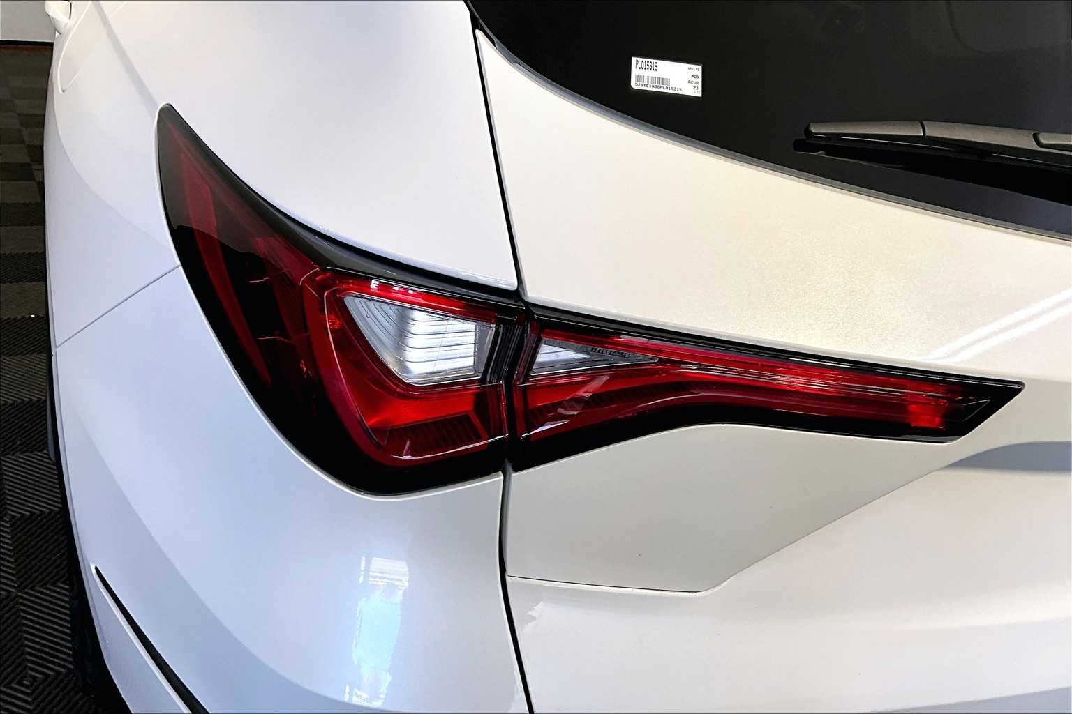 2023 Acura MDX SH-AWD photo 24