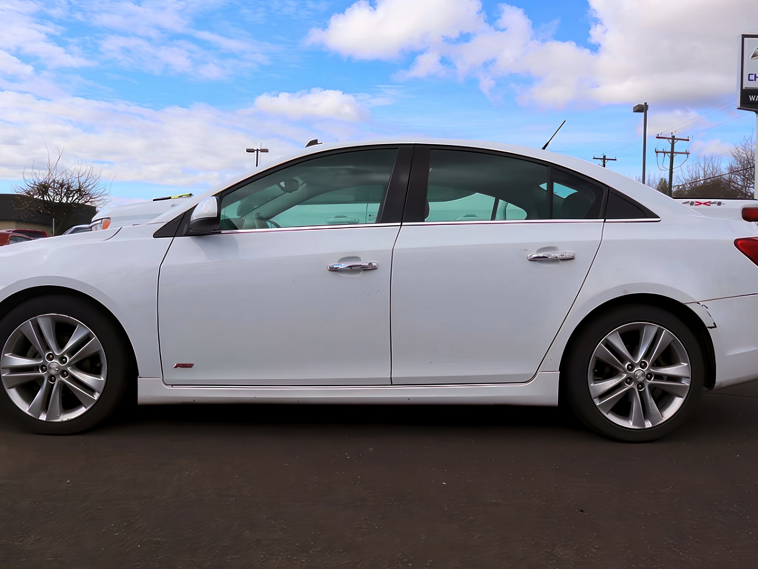 2013 Chevrolet Cruze LTZ photo 3