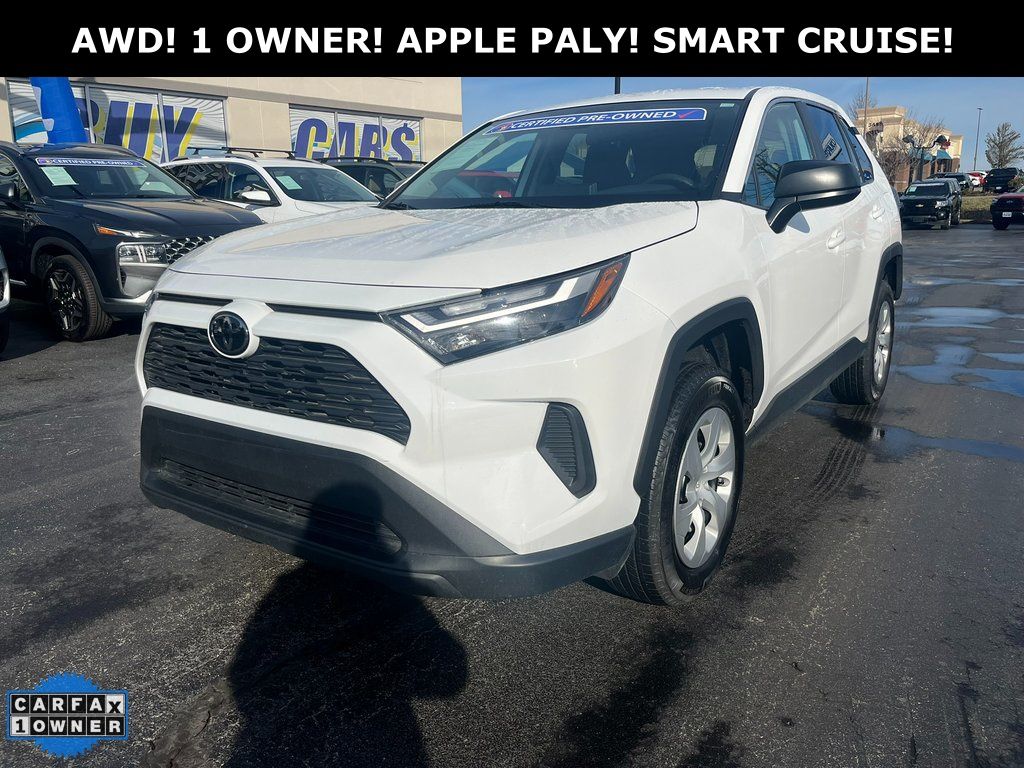 2024 Toyota RAV4 LE