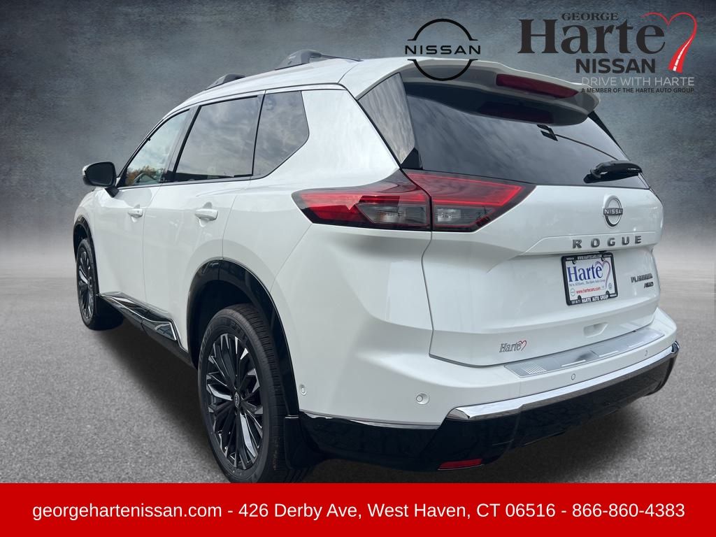 2026 Nissan Rogue Platinum photo 3