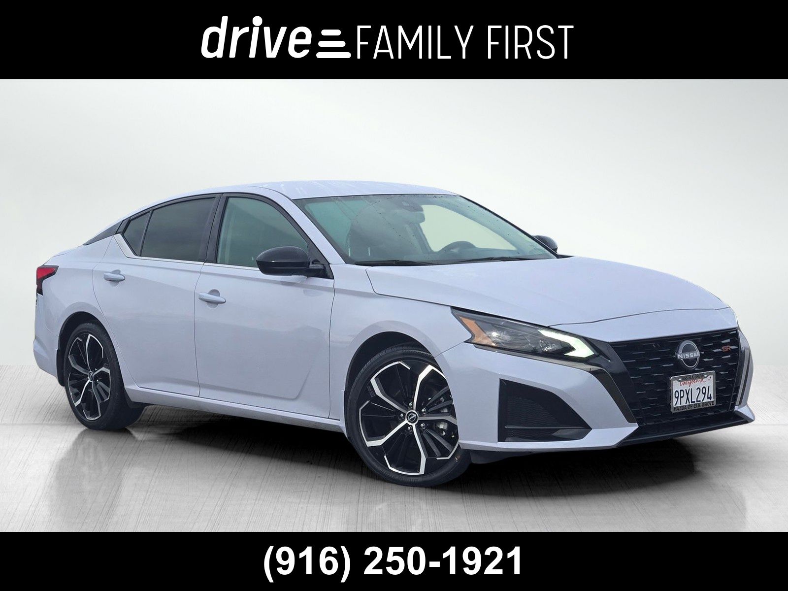 2025 Nissan Altima SR's photo