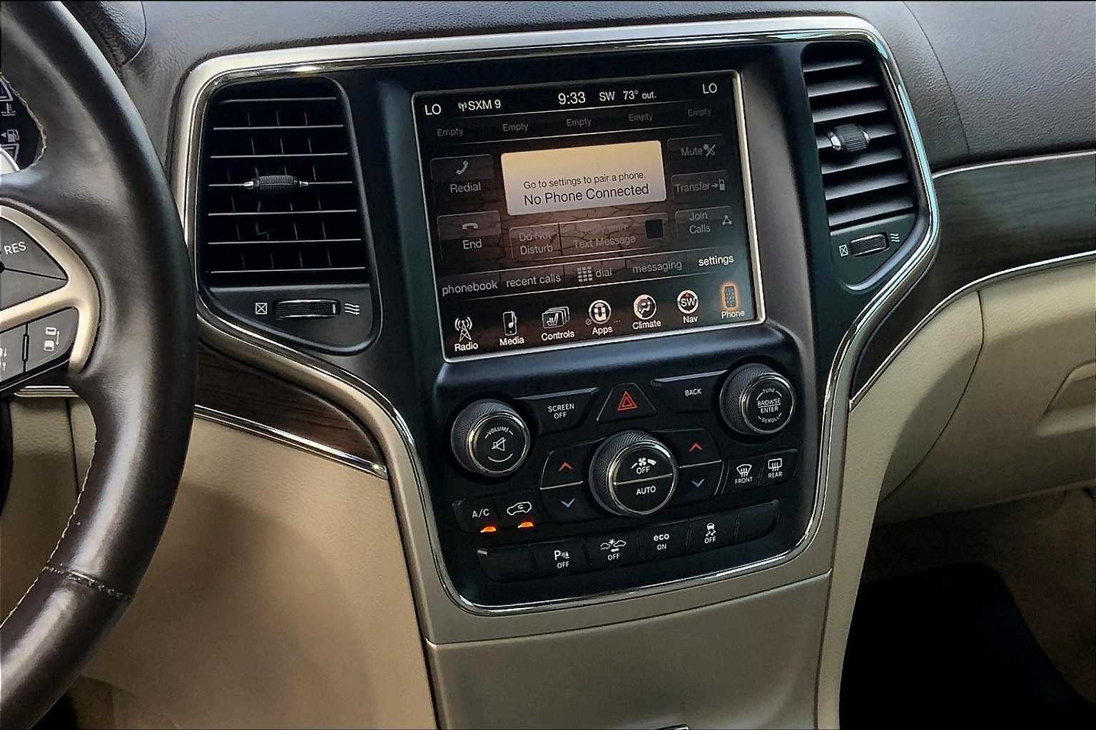 2015 Jeep Grand Cherokee Overland photo 3