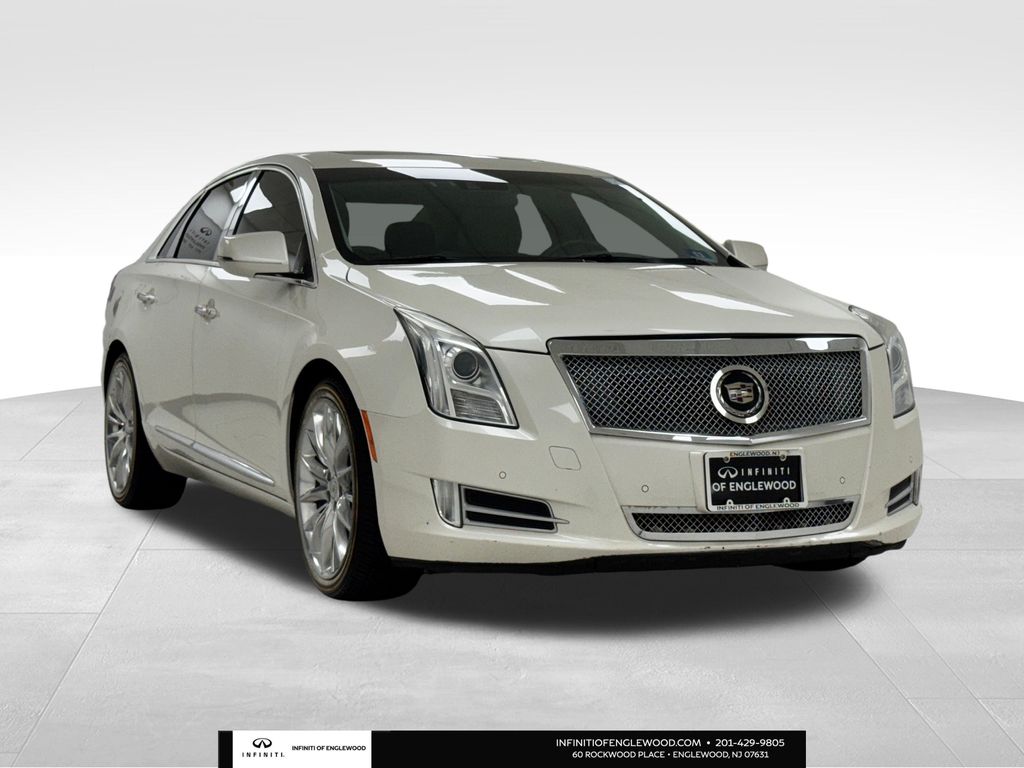2014 Cadillac XTS Platinum Collection's photo