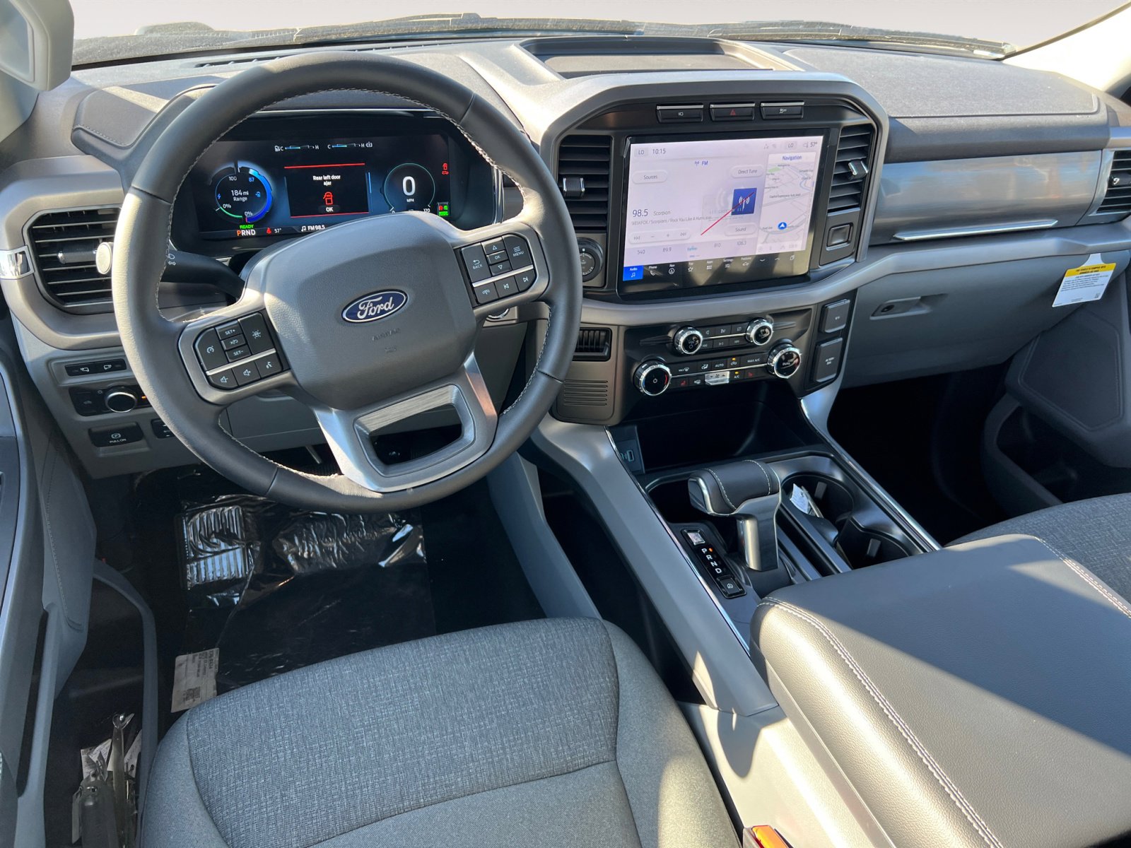 2024 Ford F-150 Lightning XLT photo 7