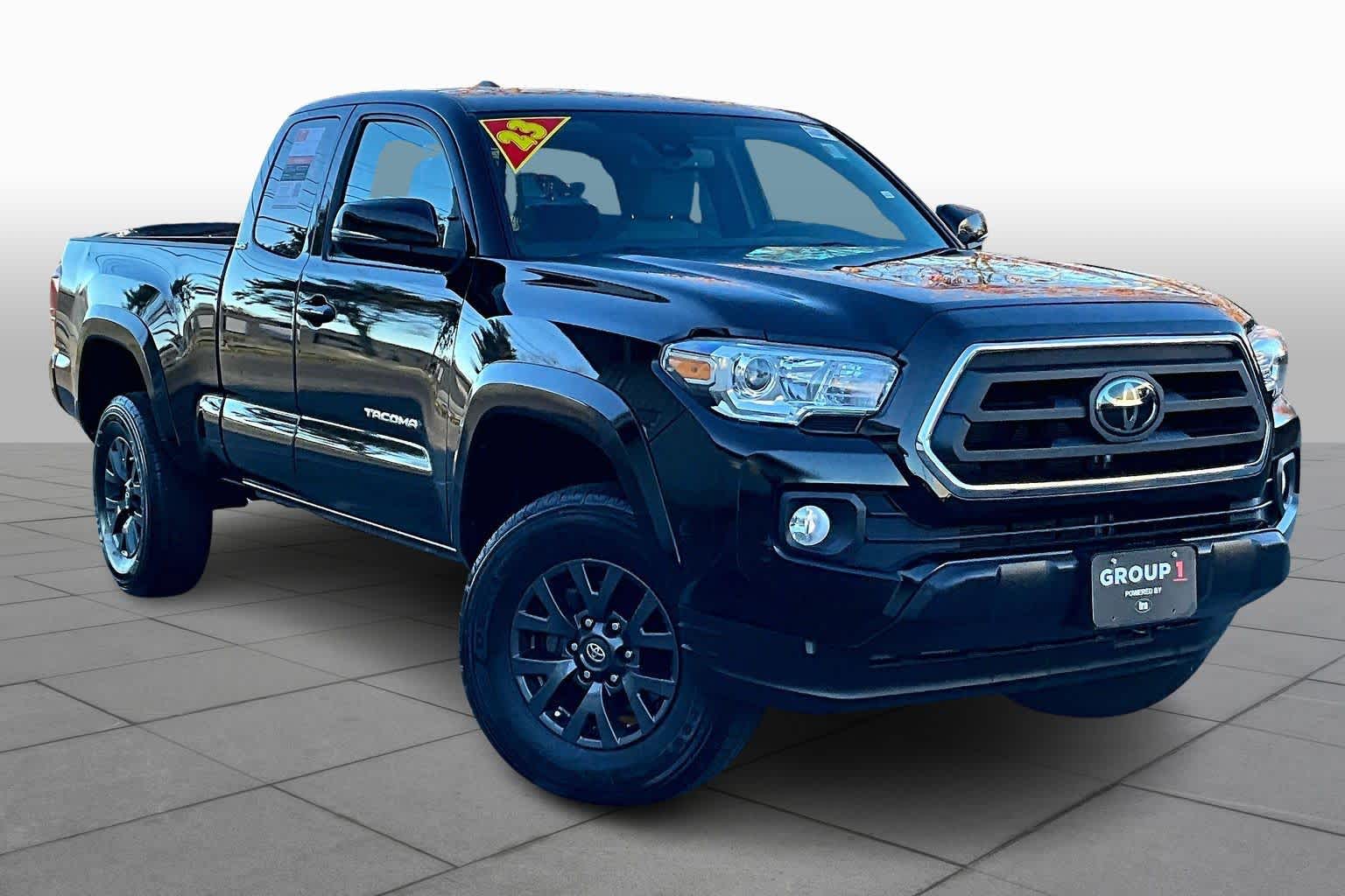 2023 Toyota Tacoma SR5 photo 2