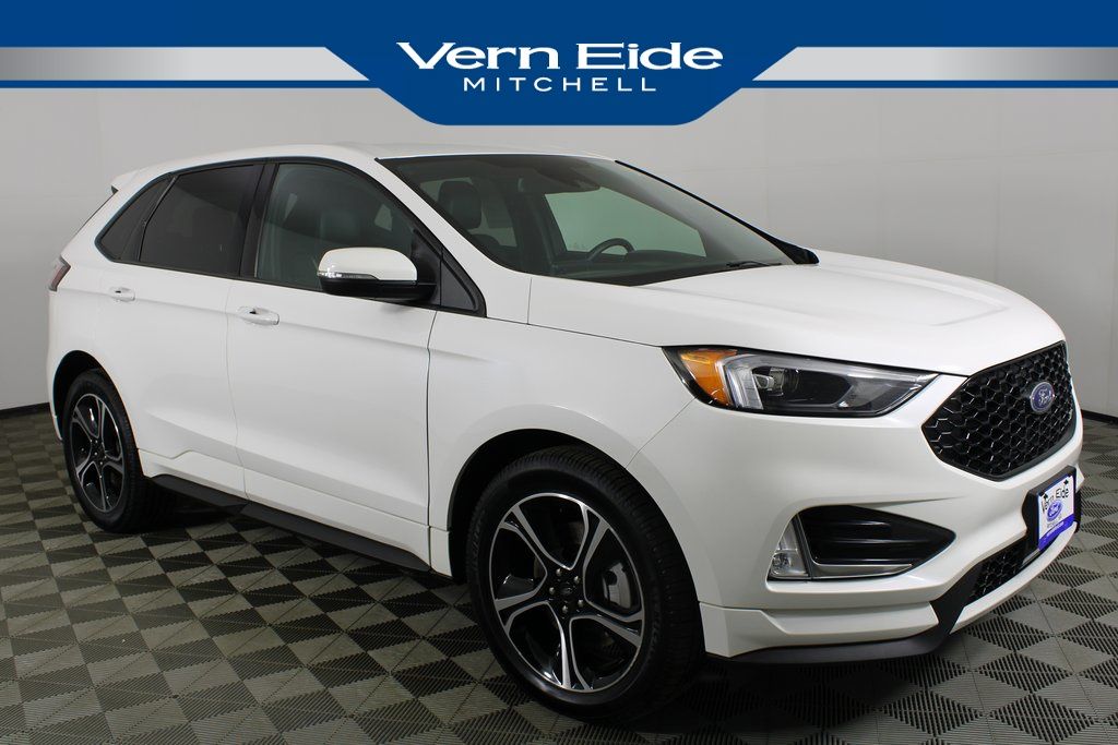 2023 Ford Edge ST's photo