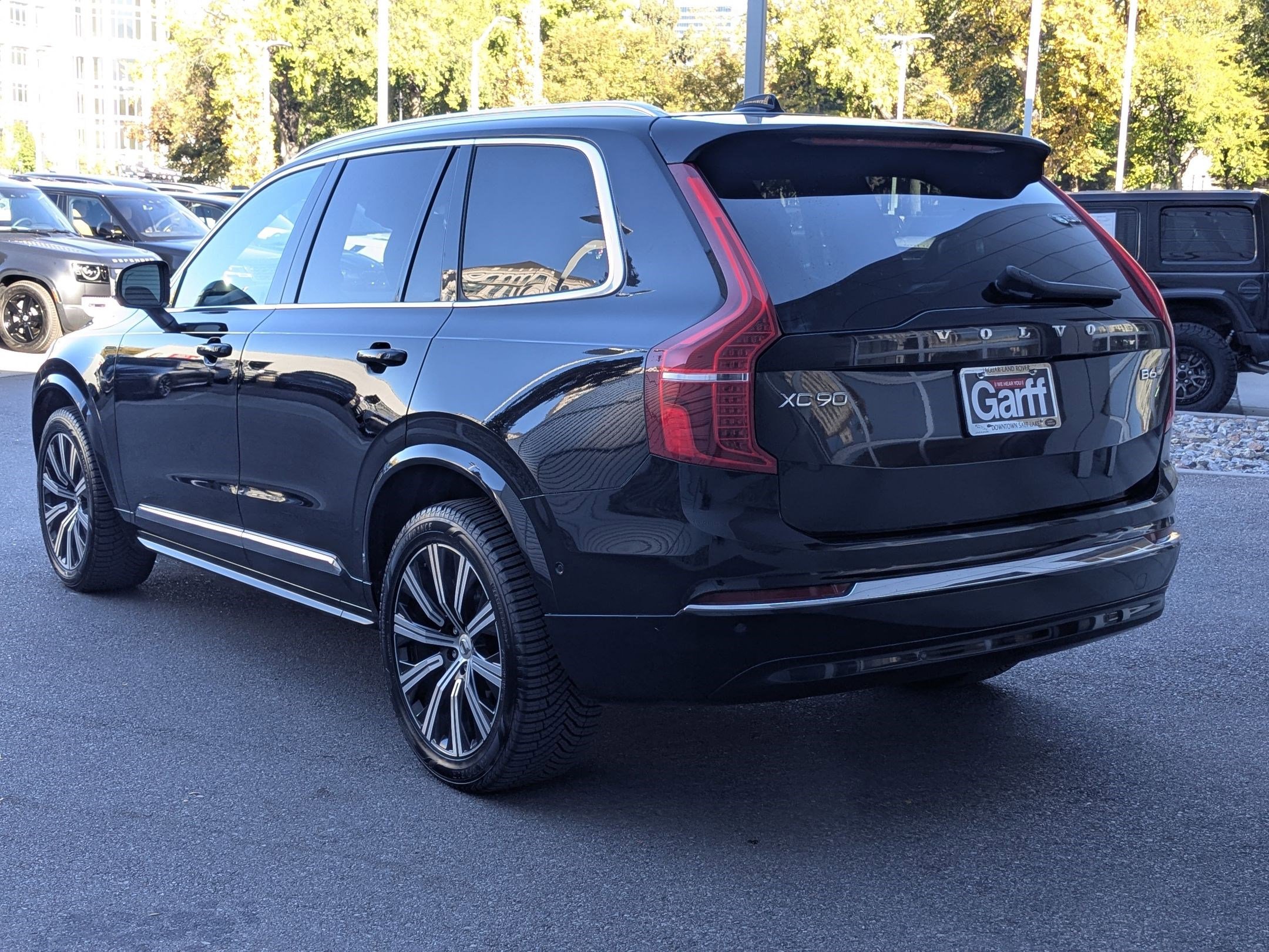 2023 Volvo XC90 Plus photo 2