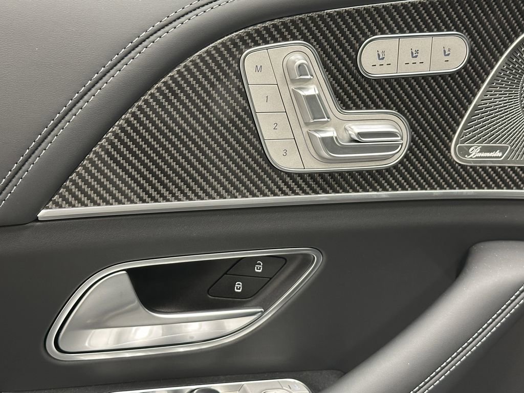 2026 Mercedes Benz GLS AMG 63 4MATIC photo 11