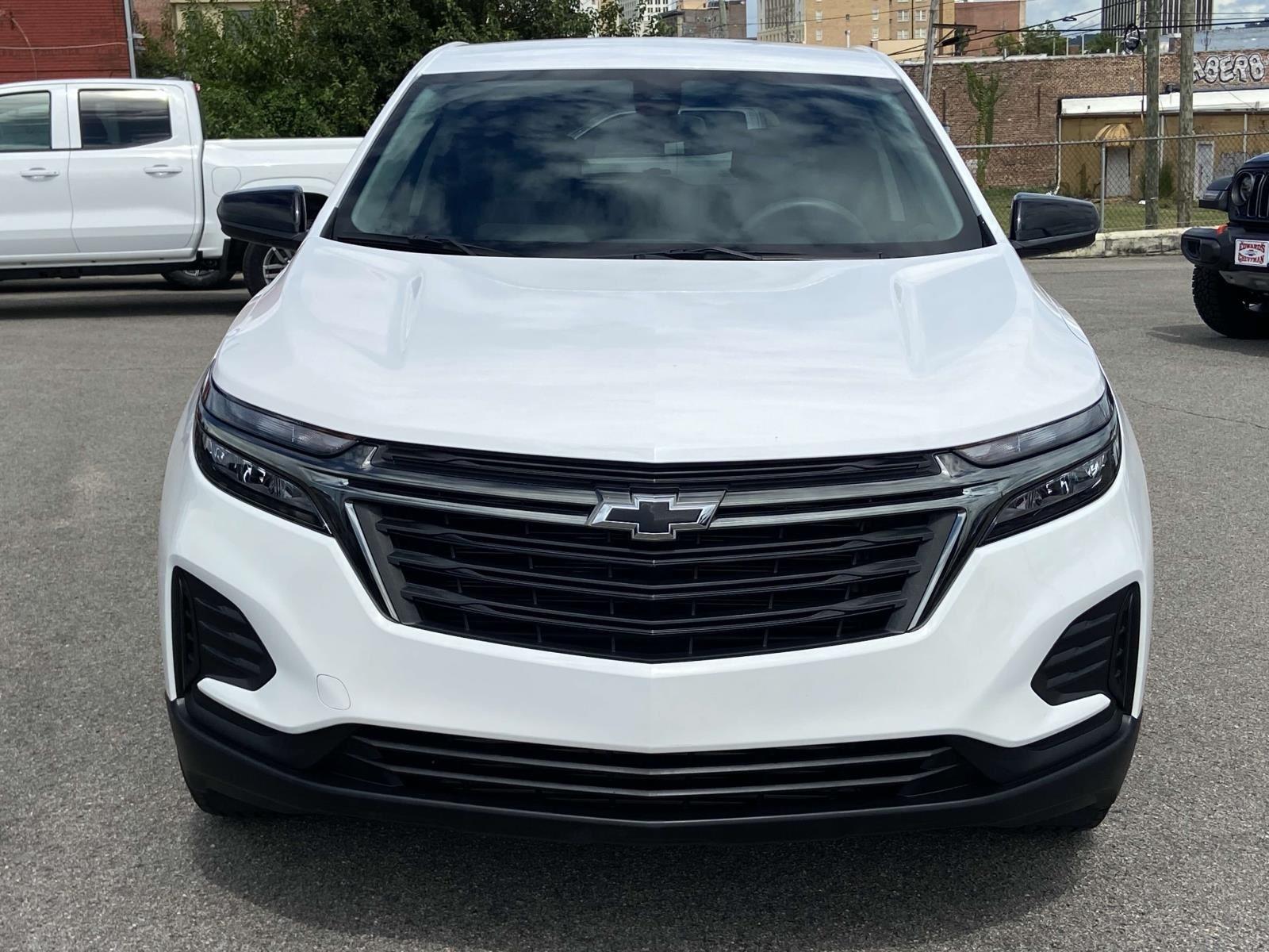 2023 Chevrolet Equinox LS photo 5