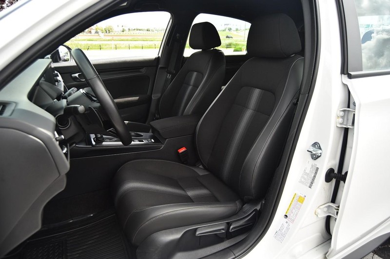 2025 Honda Civic Hatchback Sport photo 19