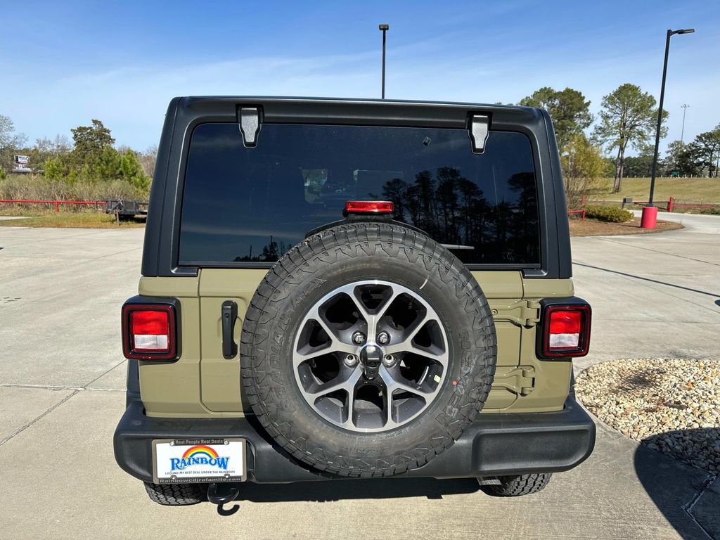 2025 Jeep Wrangler Sport S photo 5