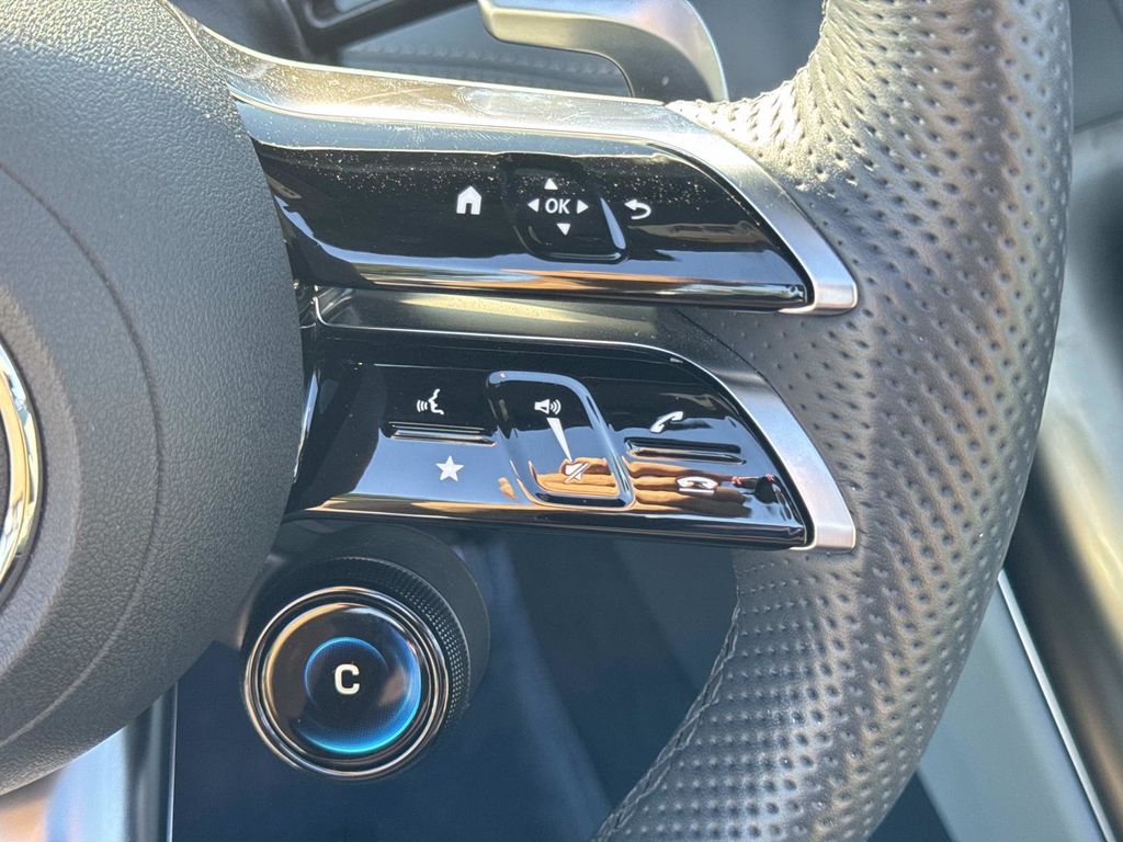 2022 Mercedes Benz SL 55 AMG photo 21
